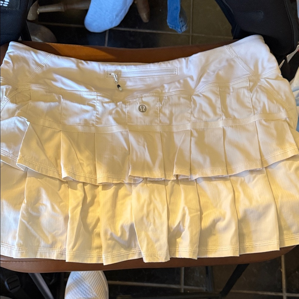 Lululemon White Ruffled Skirt